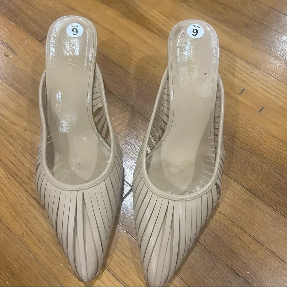 Cult Gaia Beige Mules with Unique Heel - Picture 15 of 16